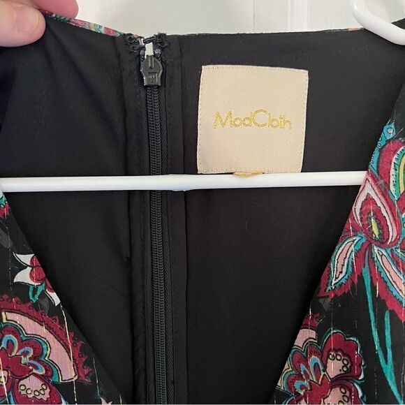 ModCloth Floral Metallic Maxi Dress - Picture 8 of 9